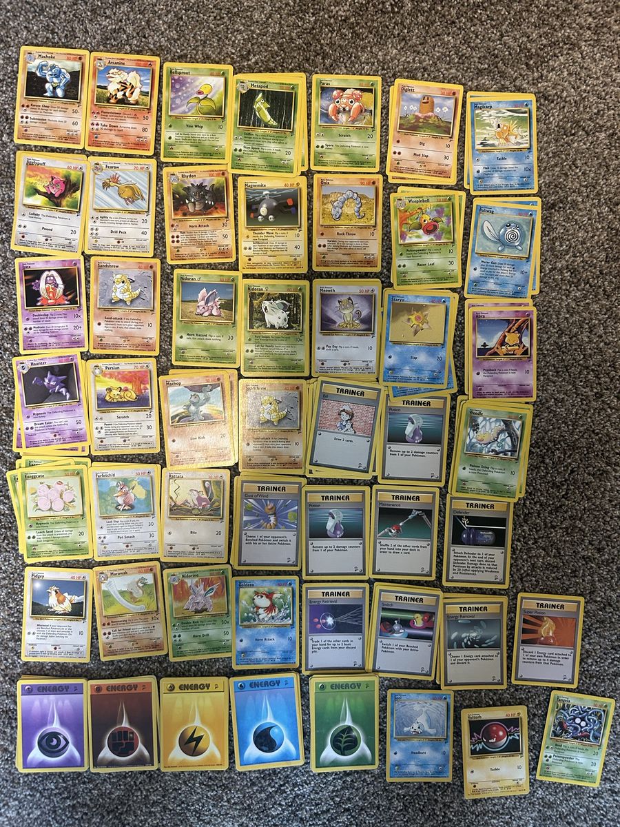 119 vintage base set 2 Pokemon cards