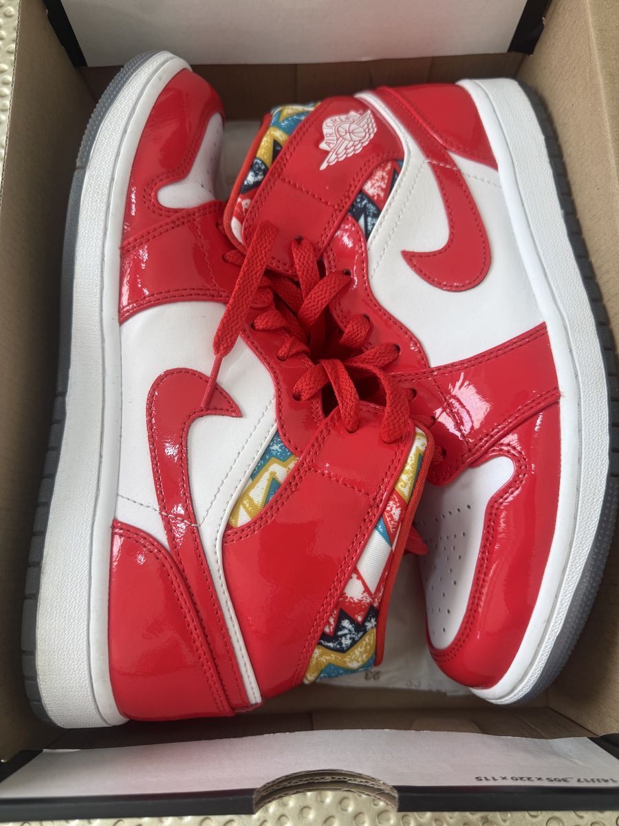 Nike Air Jordan 1 Mid SE
