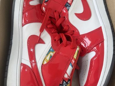 Nike Air Jordan 1 Mid SE