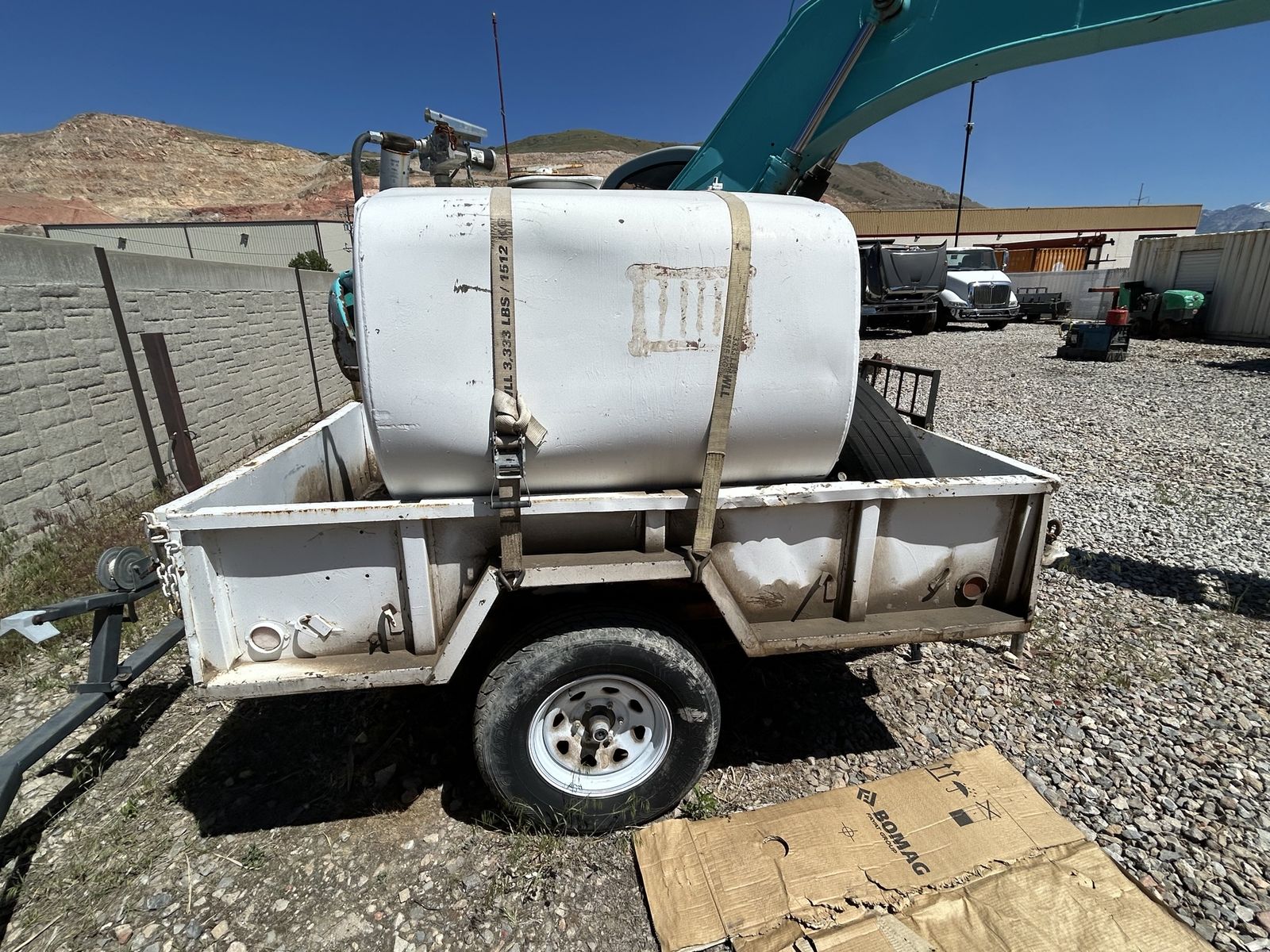 Fuel tank trailer