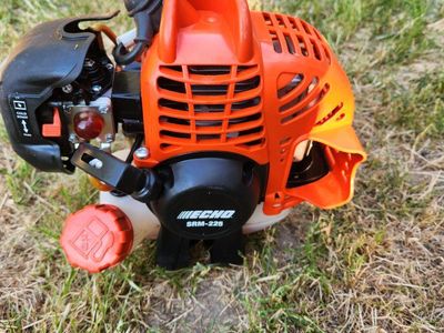 ECHO SRM-225 String Trimmer/Weed Eater -