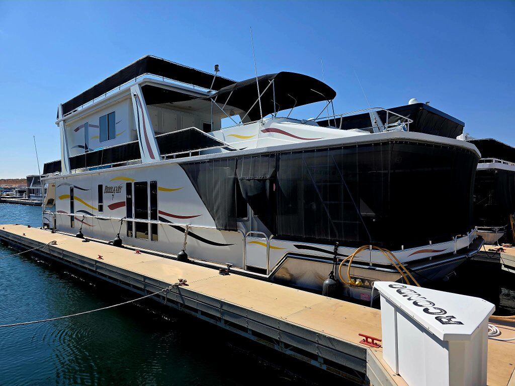 2006 - 66' Fantasy Houseboat
