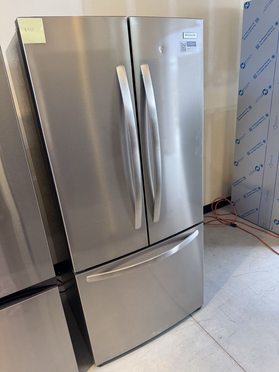 New scratch and dent Frigidaire 31 wide French Door Refrigerator