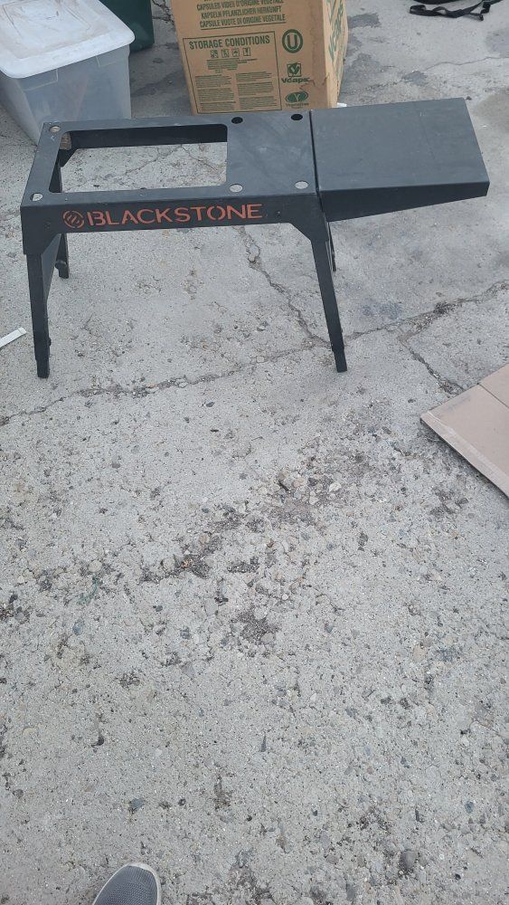 Blackstone portable grill stand