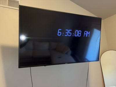 High sense TV