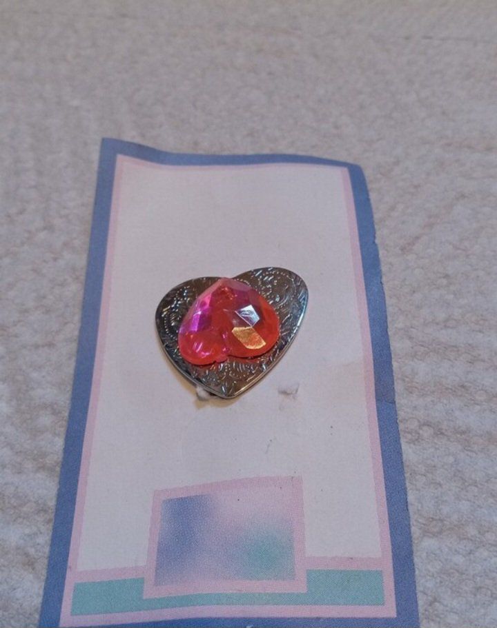 heart pin