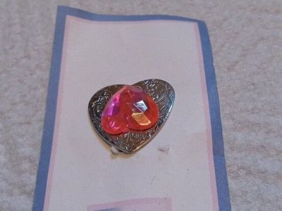 heart pin
