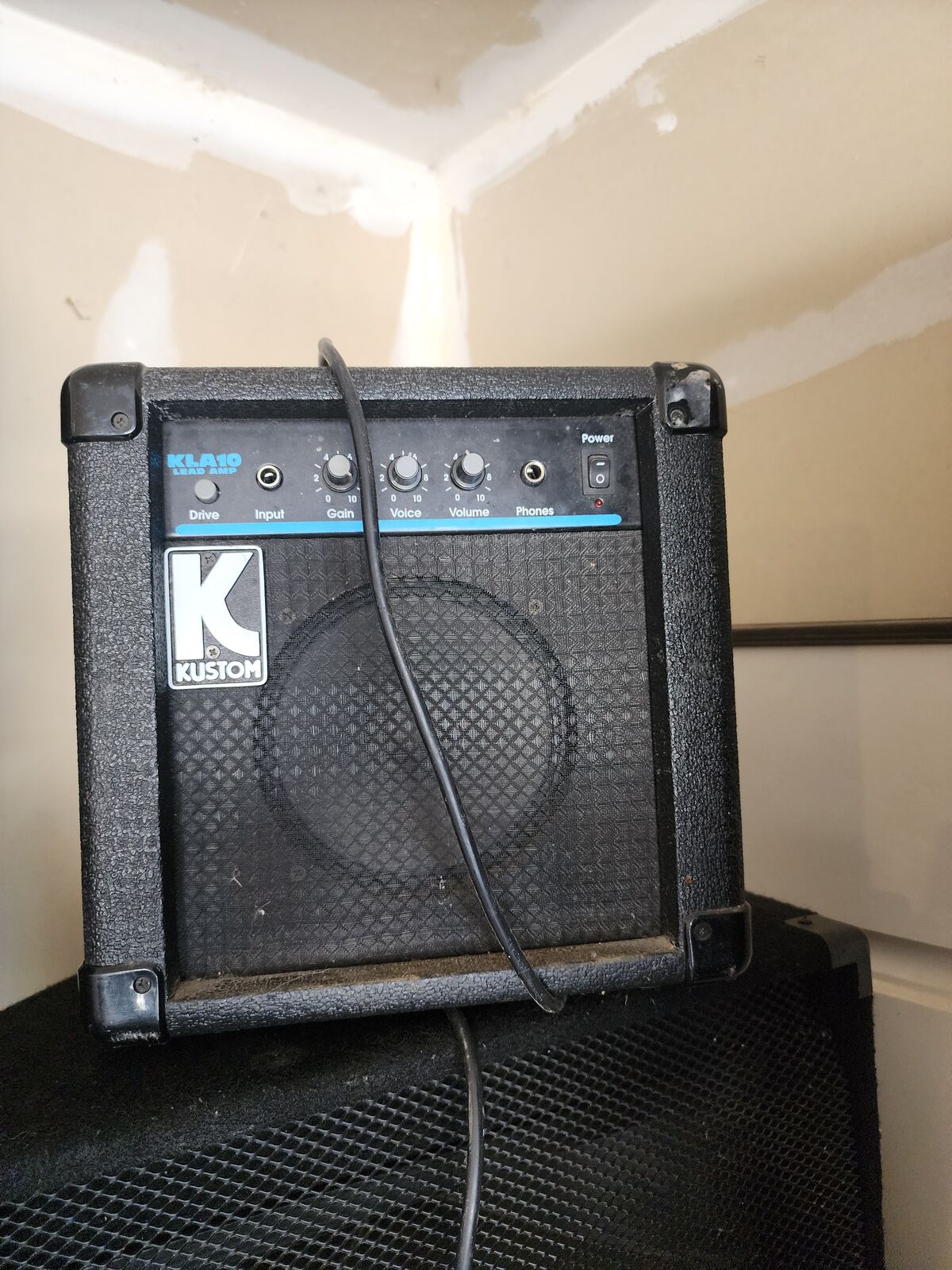 Guitar amp