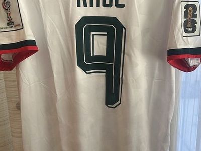 Mexico Soccer jersey large Raul Jimenez#9