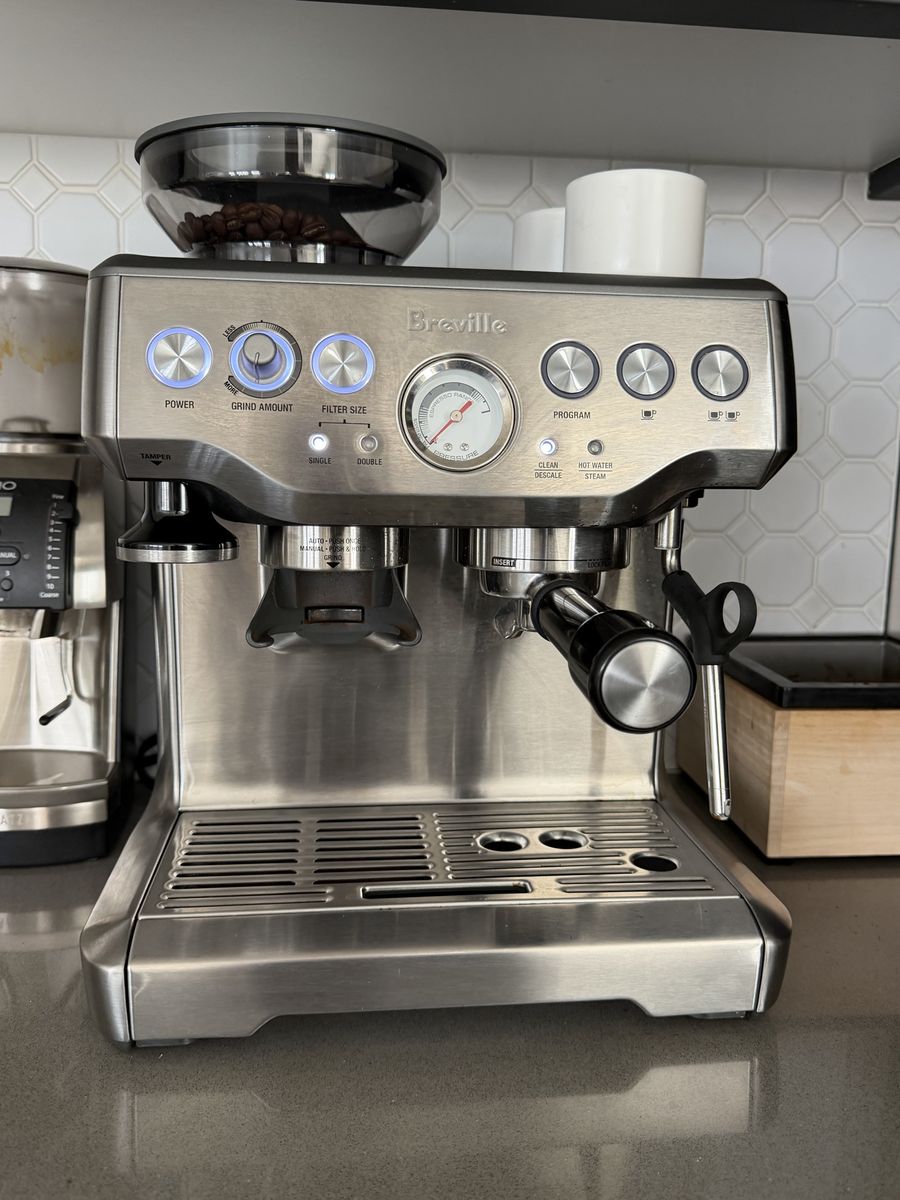 Breville Barista Express Espresso Machine - Stainless Steel w/ Integrated Grinder