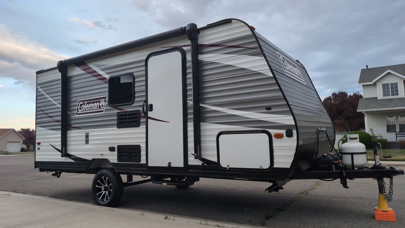 2019 Coleman 17fq bunk house