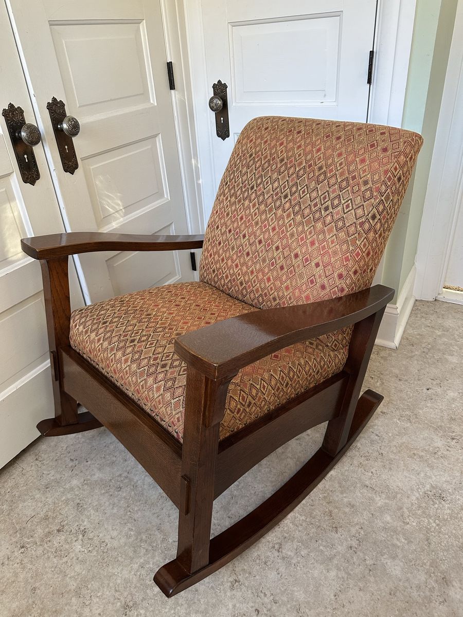 Like New Mission-style Rocking Chair