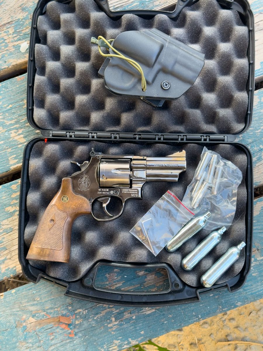 Umarex M29 Revolver (Airsoft)