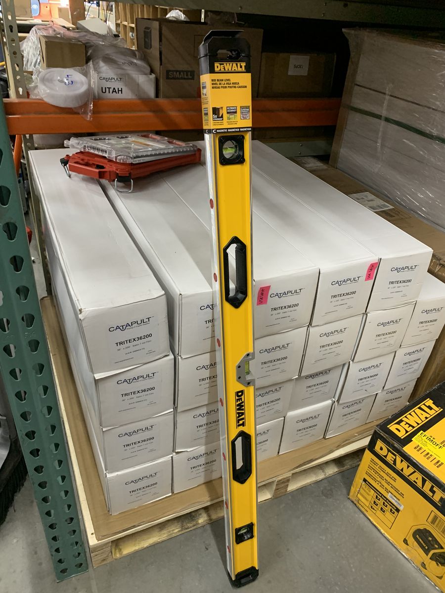 DEWALT 48 in. Magnetic Box Beam Level