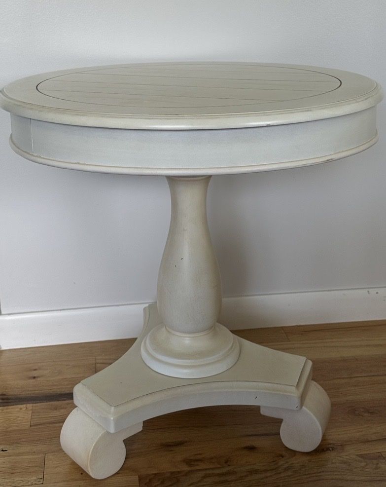 Main image 4