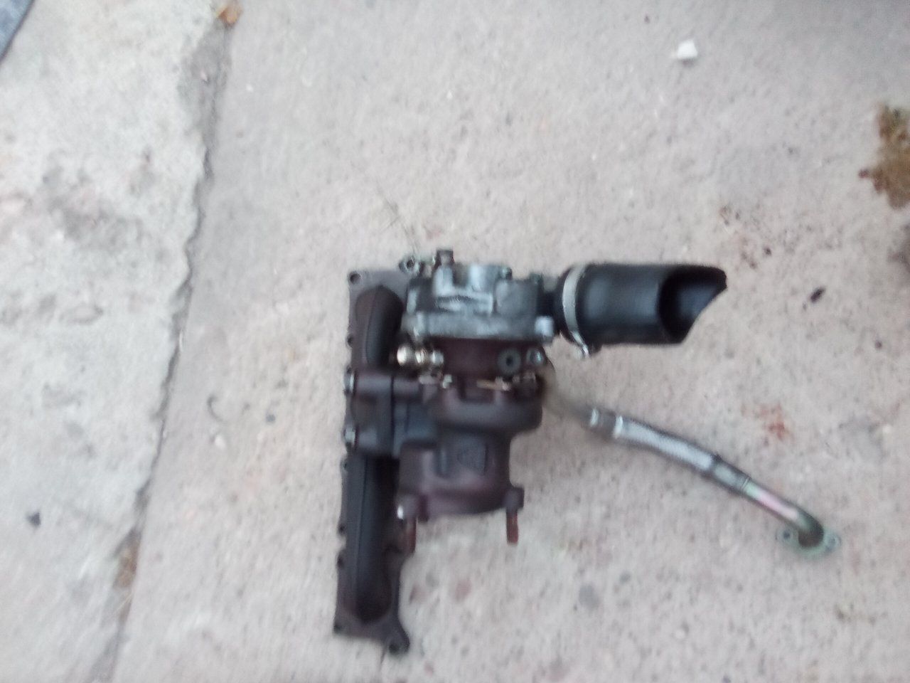 Main image 3