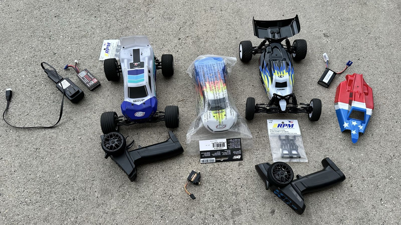 Losi Mini T Brushless And Losi Mini B New With Extras