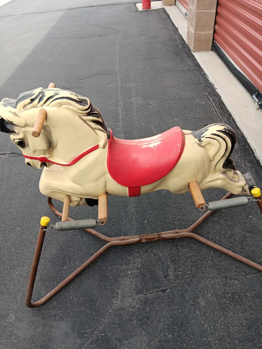 Spring horse