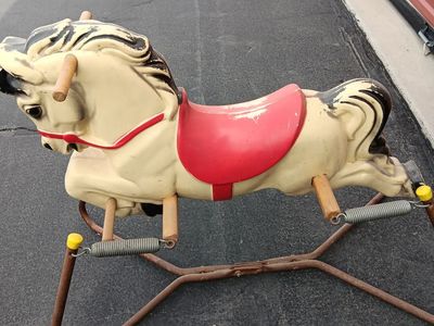Spring horse
