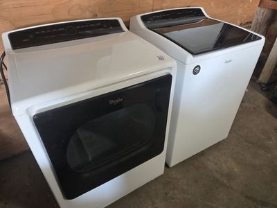 Whirlpool Dryer and Washing Machine