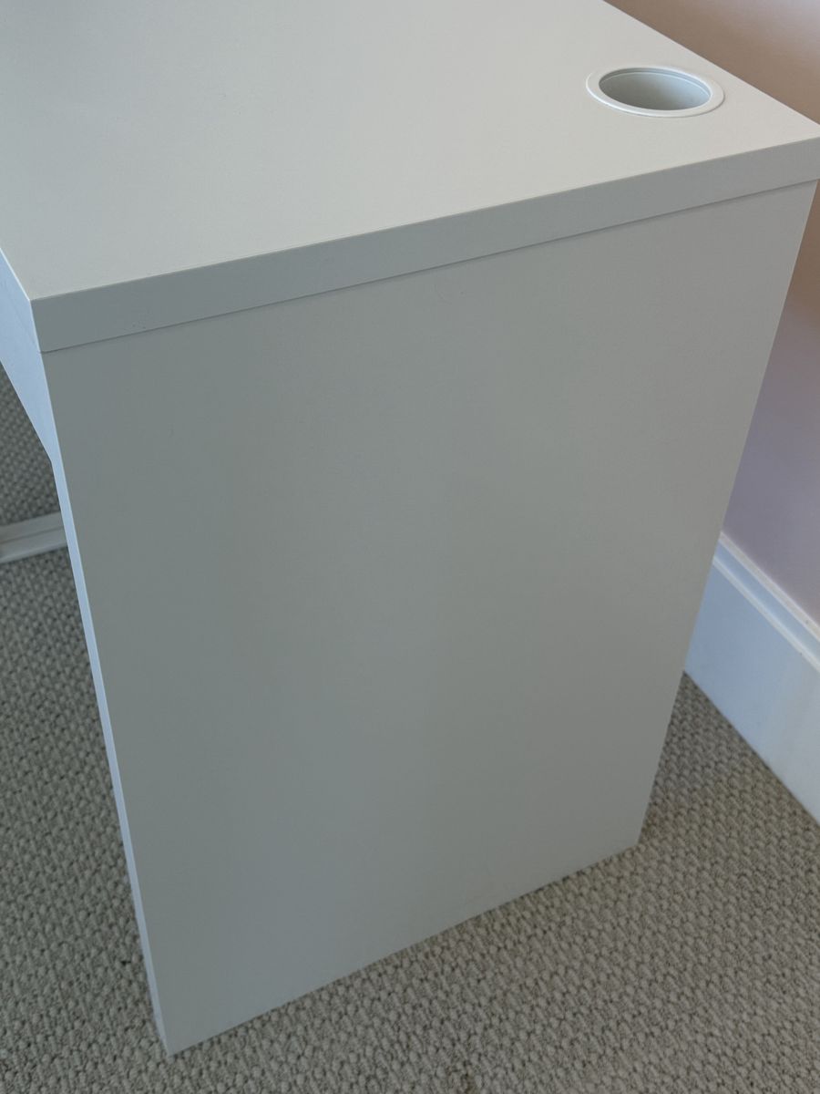 Main image 3