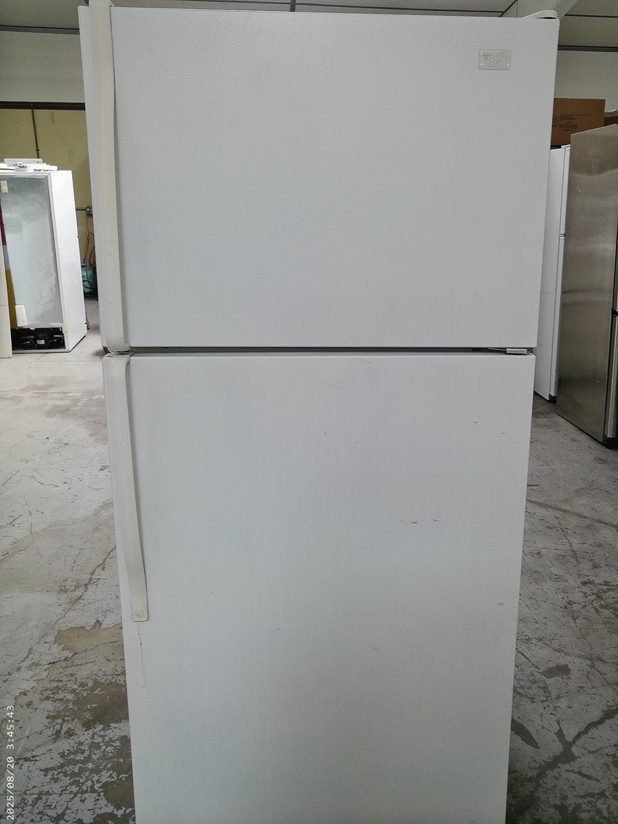 Whirlpool 18 cf Top Freezer Refrigerator~90 Day Guarantee