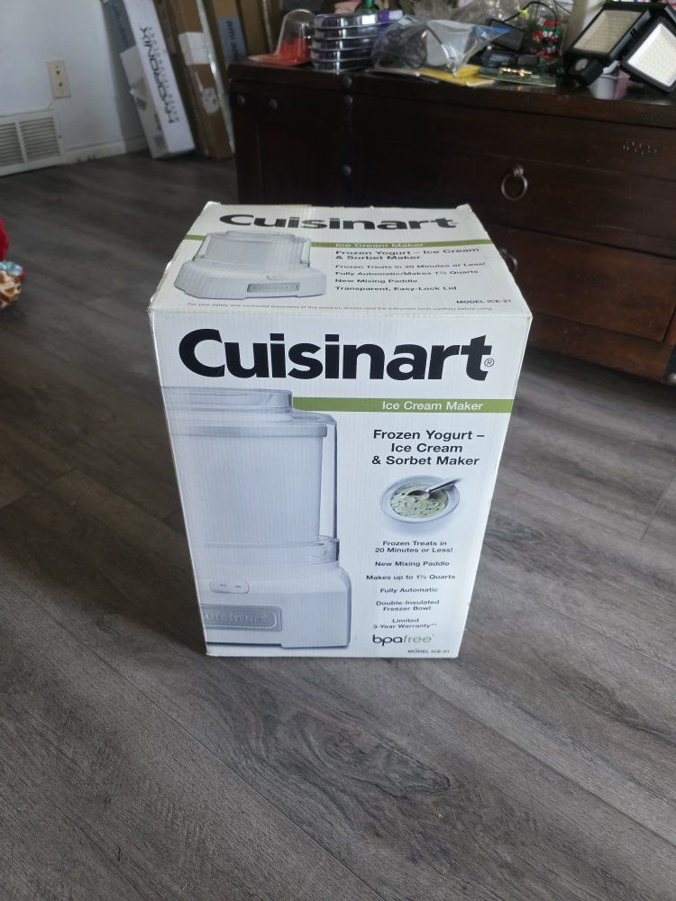 Cuisinart ICE-21 1.5-Quart Ice Cream, Frozen Yogurt & Sorbet Maker