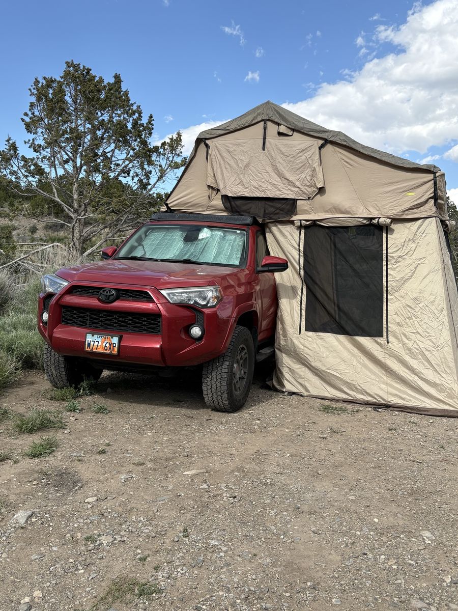 Smittybilt xl gen. 1 Rooftop Tent and Annex