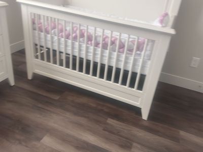 Million Dollar Baby Co. White Nursery Set: Convertible Crib & 6-Drawer Dresser - Excellent Condition