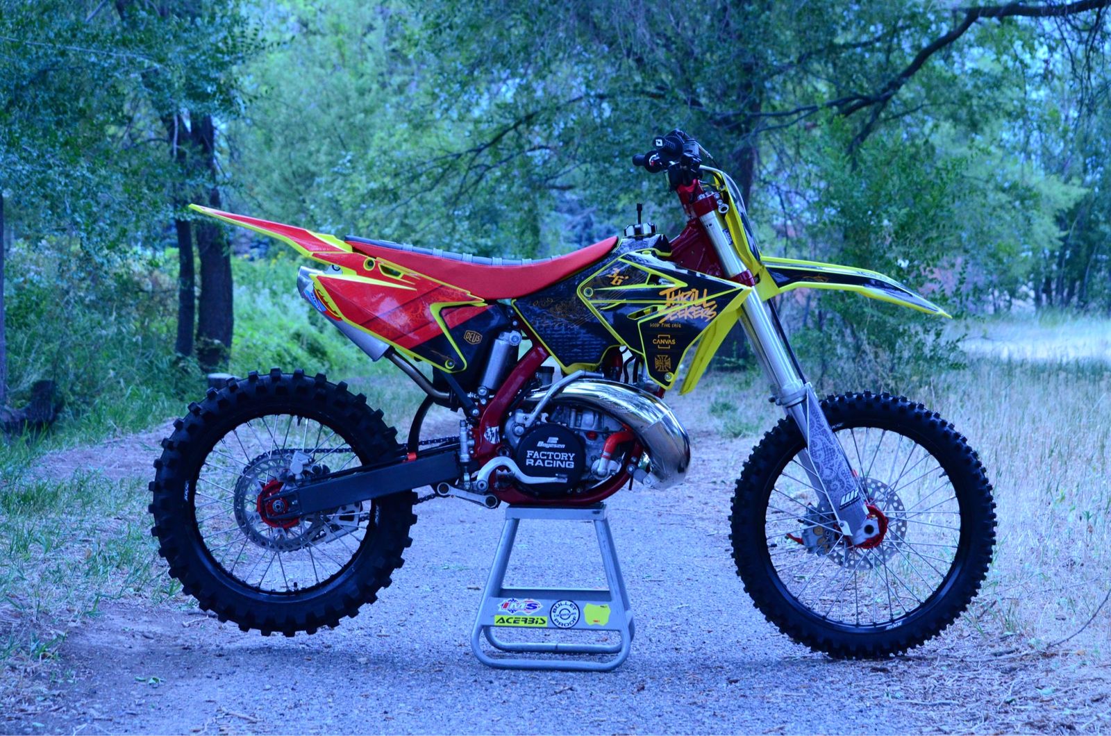 2001 Suzuki RM250 Dirt Bike - 2-Stroke, Factory Racing, Custom Graphics