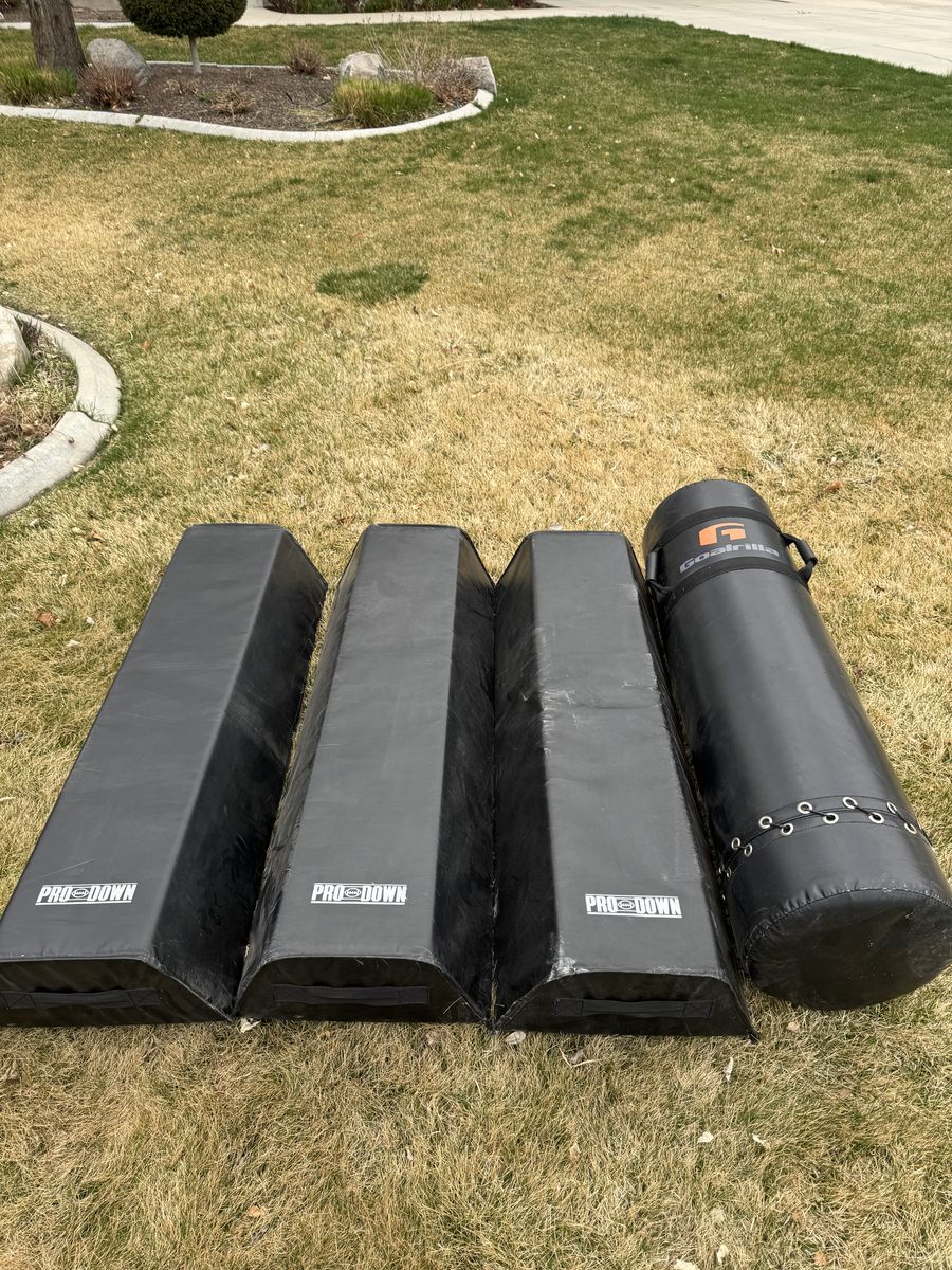 Football Tackling Dummy And Stepover Bags