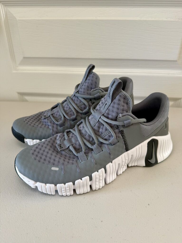 Mens 9.5 Nike Free Metcon 5 Shoes Sneakers
