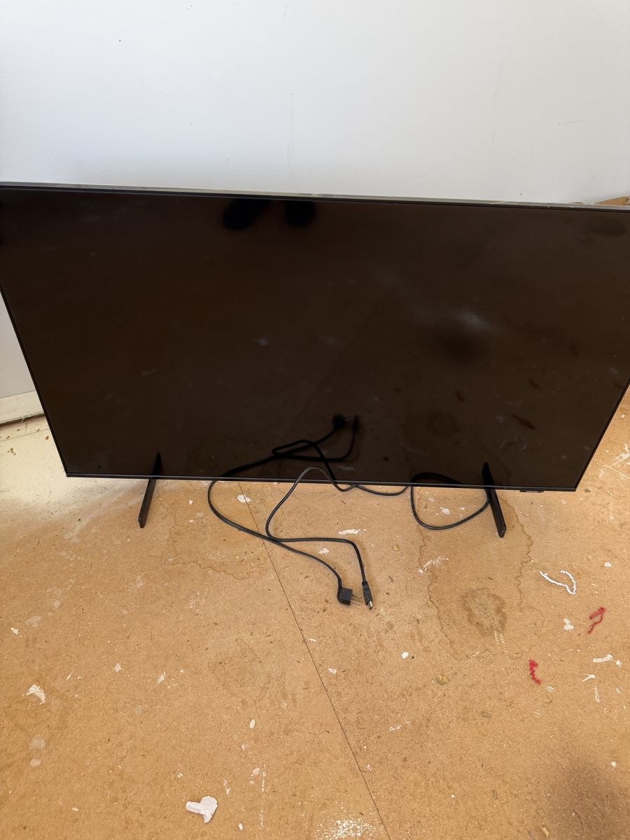 Samsung 43 Inch Smart LED TV Model UN43AU8000F