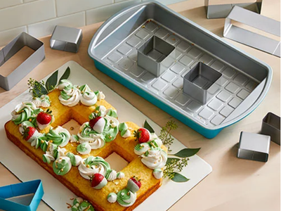 Pampered Chef Number & Letter Cake Pan Set with Interlocking Inserts