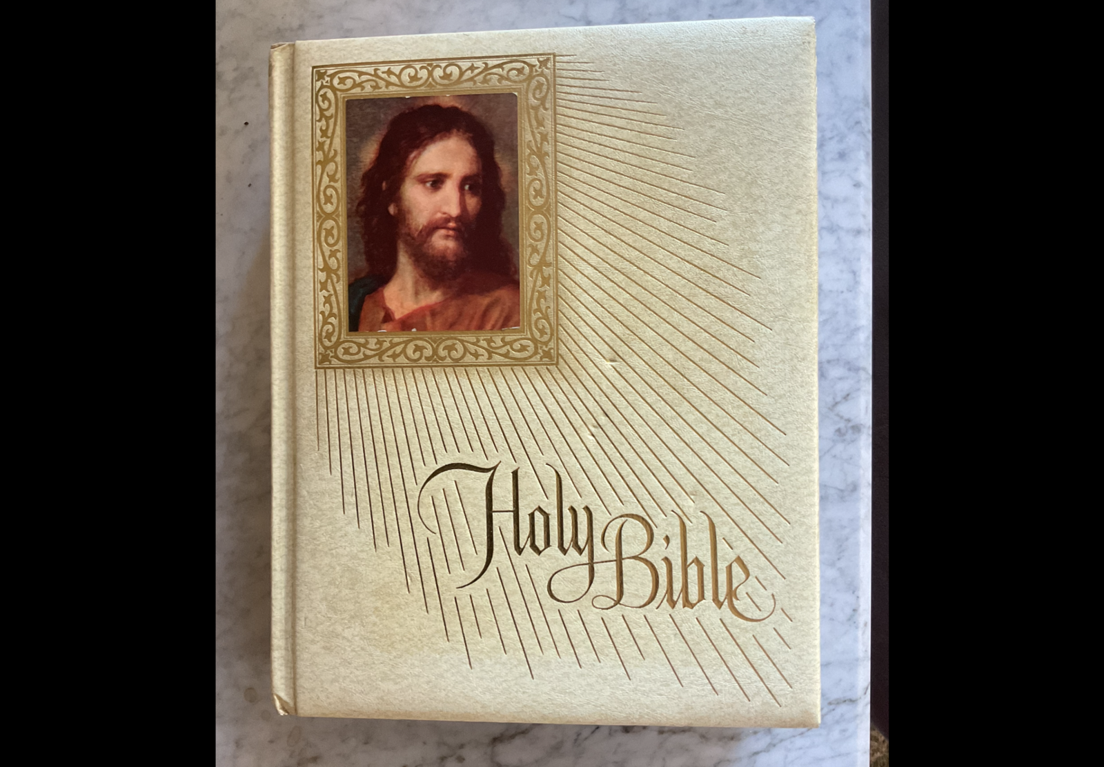 1970 Large Holly Bible Fireside Red Letter Edition