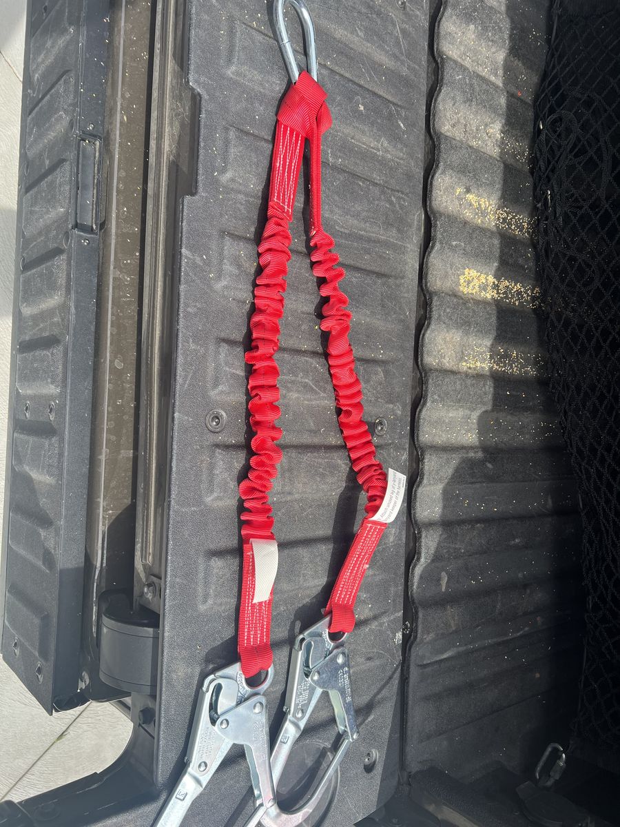 6' Stretch Shock Absorbing Lanyard