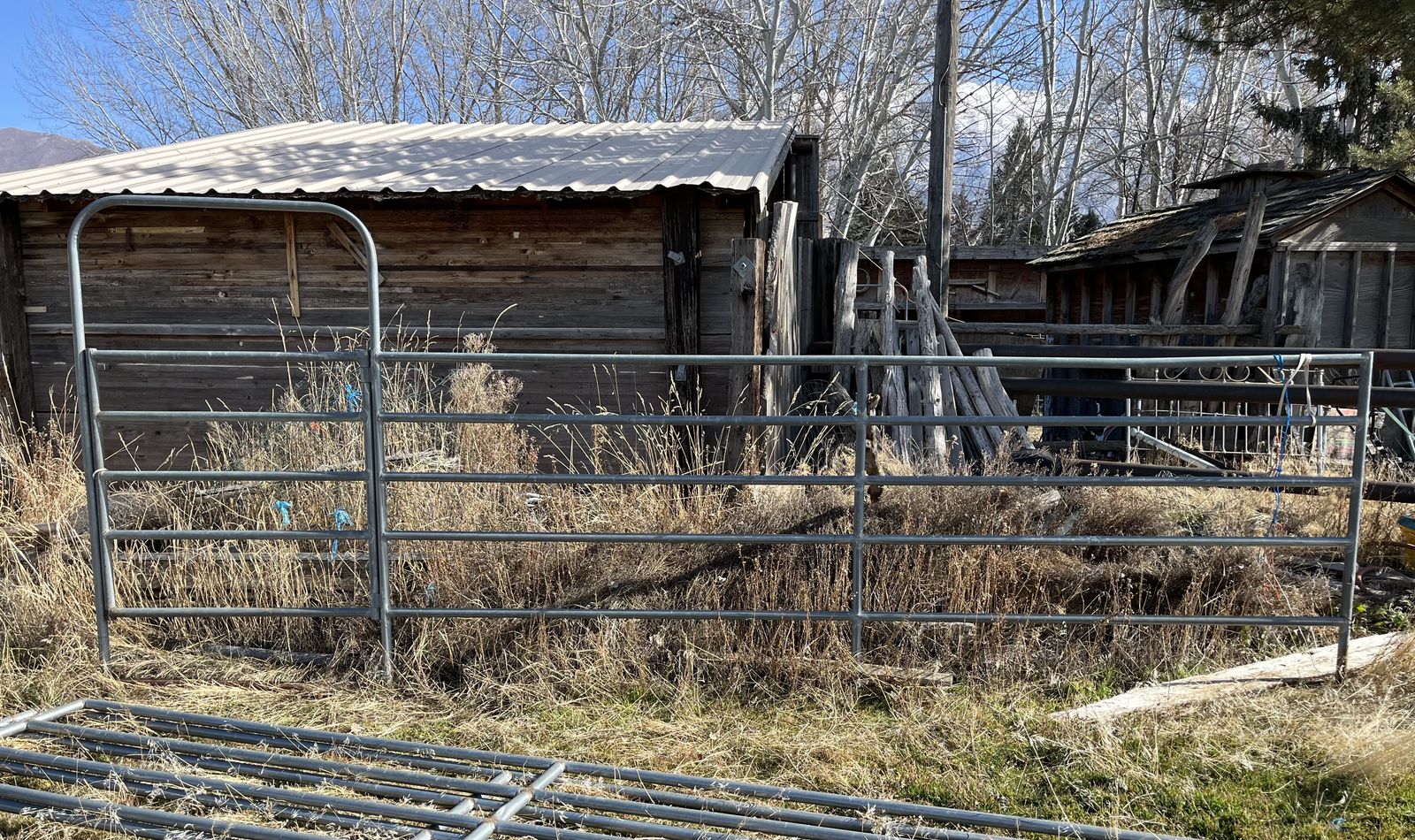 16' Panel With Walk Through Gate