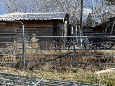 16' Panel With Walk Through Gate