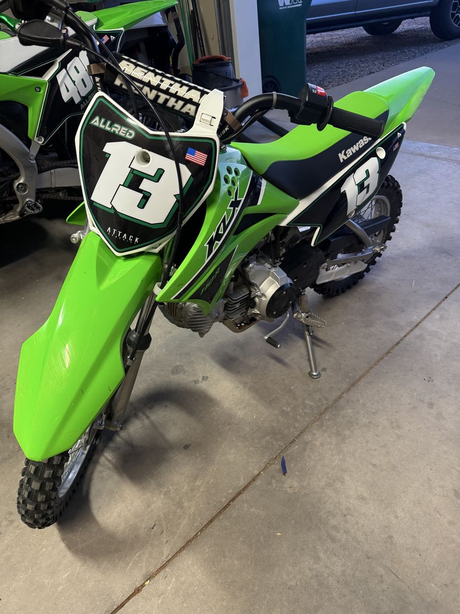 Kawasaki KLX 110R Dirt Bike - Green - Excellent Condition -