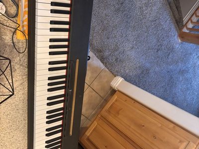 Like New Fealey 88 Key Weighted Keyboard In Exc. C
