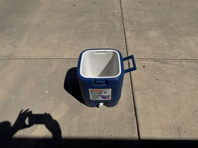 Coleman Blue and White Beverage Cooler with Spigot