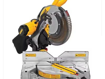 NEW-Dewalt 12" Double Bevel Compound Miter Saw