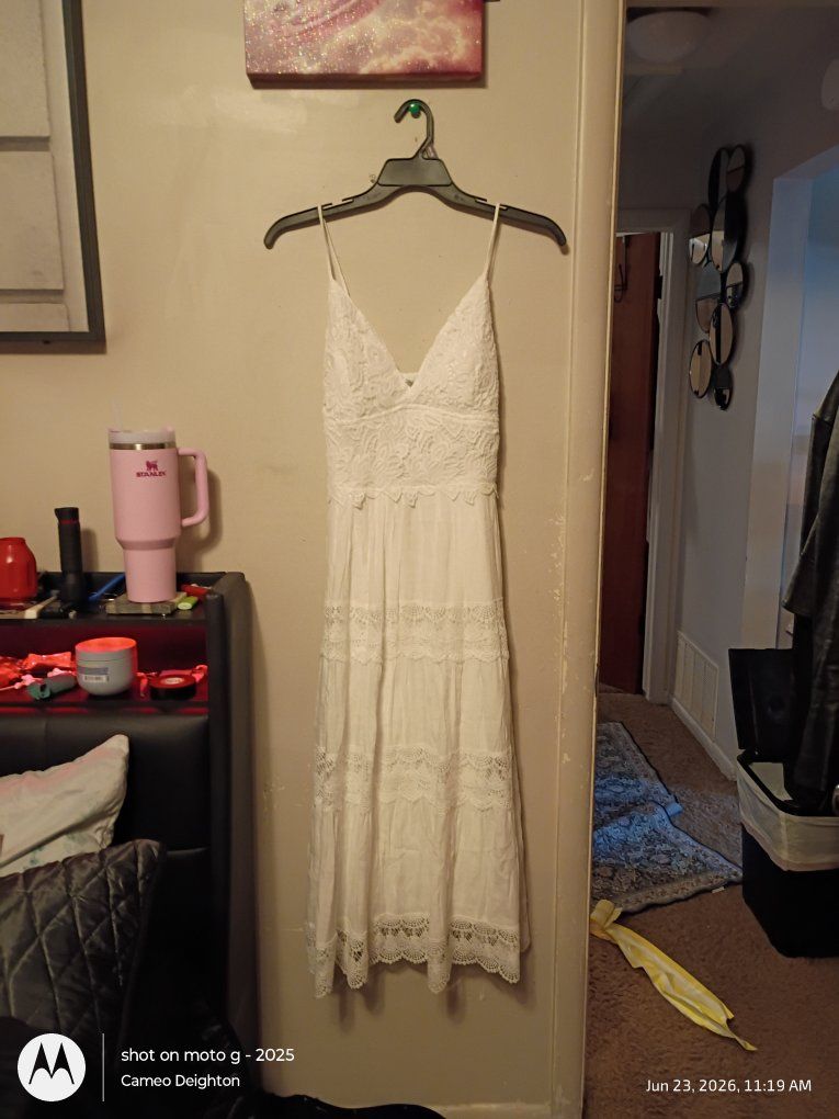 Beautiful White Lace Tiered Maxi Dress, Size Large