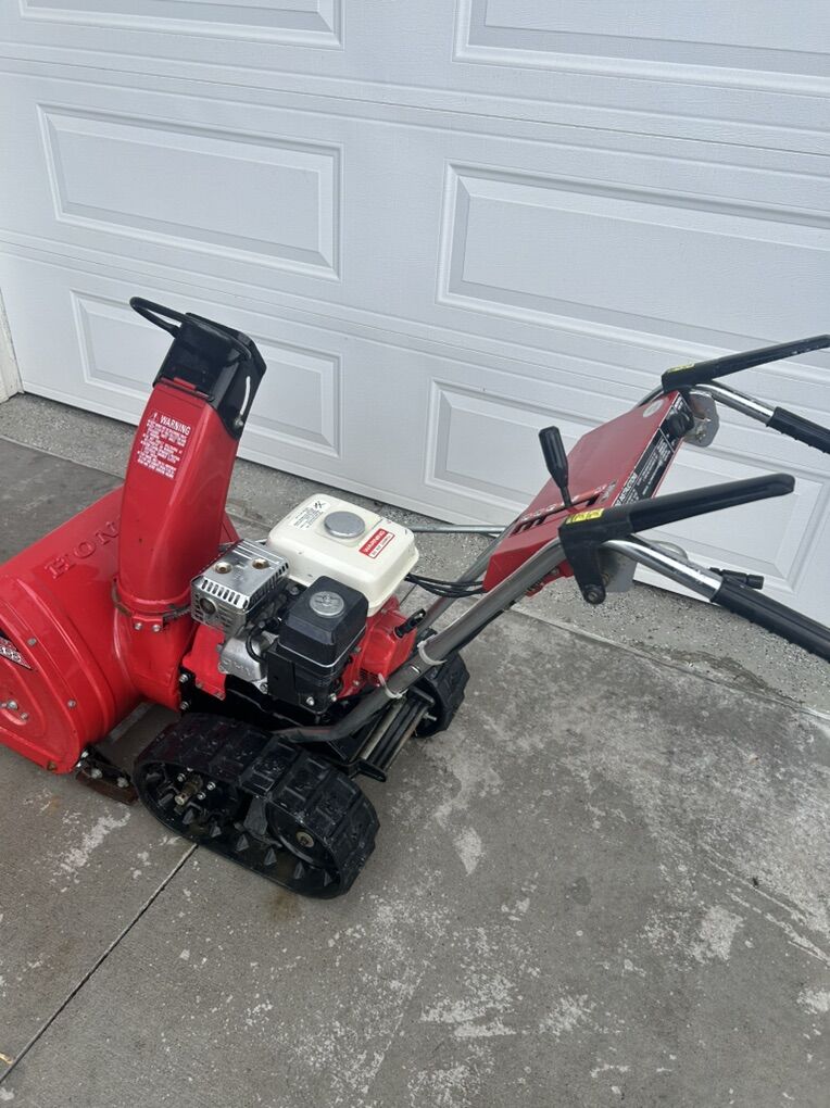 Honda Two Stage Tracked Snowblower HS55