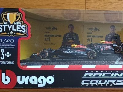 Bburago Oracle Red Bull Racing F1 6-Pack 1:43 Scale Die-Cast Cars