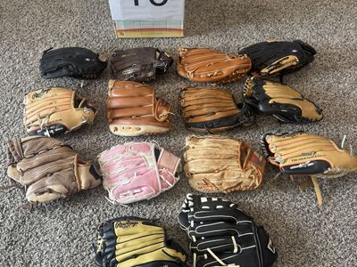 Size 10 RightHanded Gloves Mitts Baseball Softball