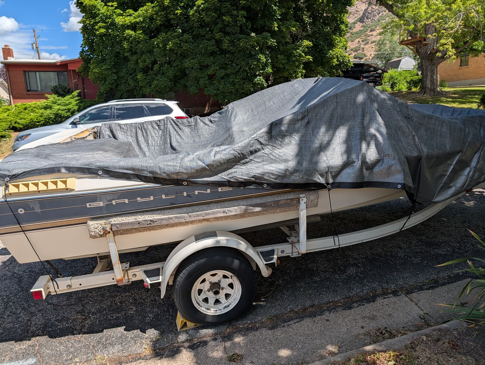 1996 Bayliner 1950 Capri Classic w/trailer