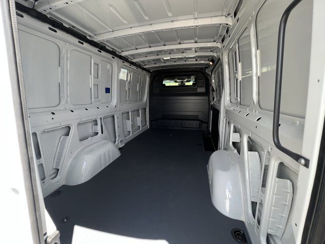 Main image 19
