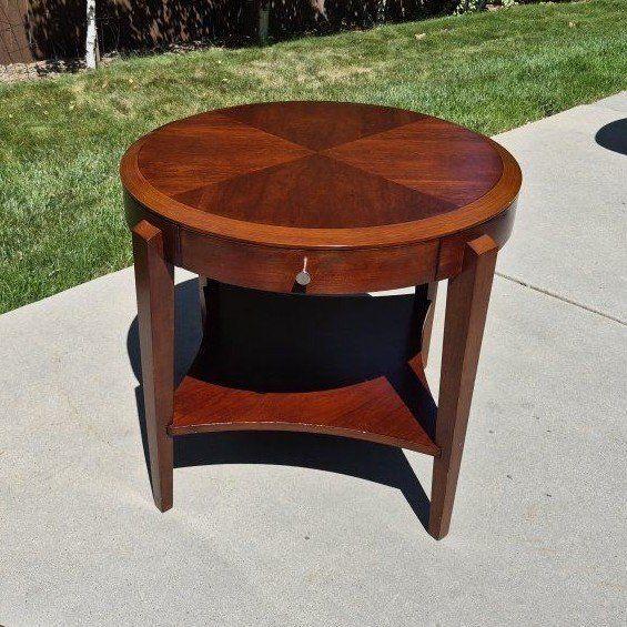 Round Wood End Table Side Accent Table with Drawer and Shelf
