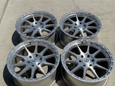 Ford F150 Expedition Raptor Rims 20” like new